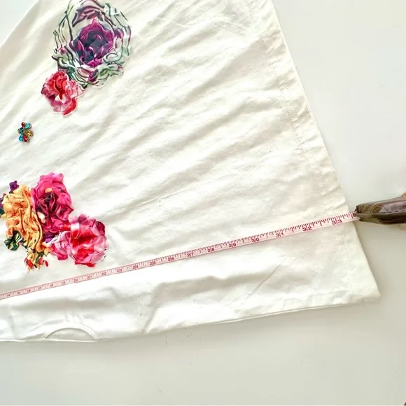 White Dress/ Tunic - Stone & Floral Satin Appliqué. NWT - M/L - Picture 6 of 11